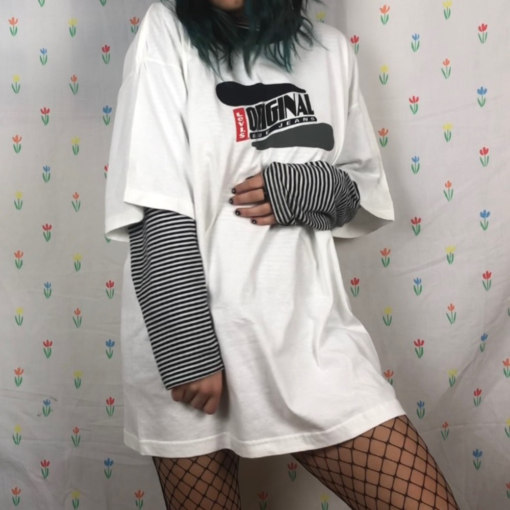 levi oversized shirt